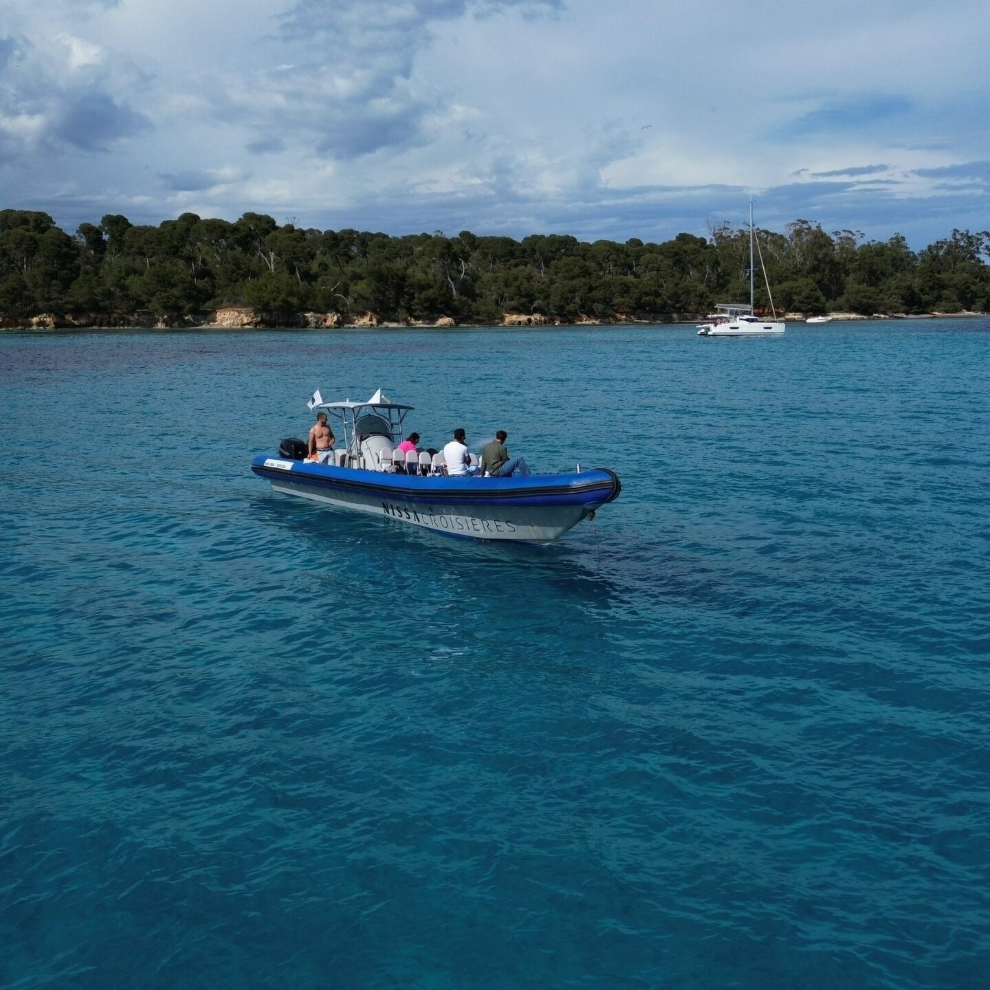 bateau-nissa-croisières-excursion-découverte-snorkeling-iles-de-lérins